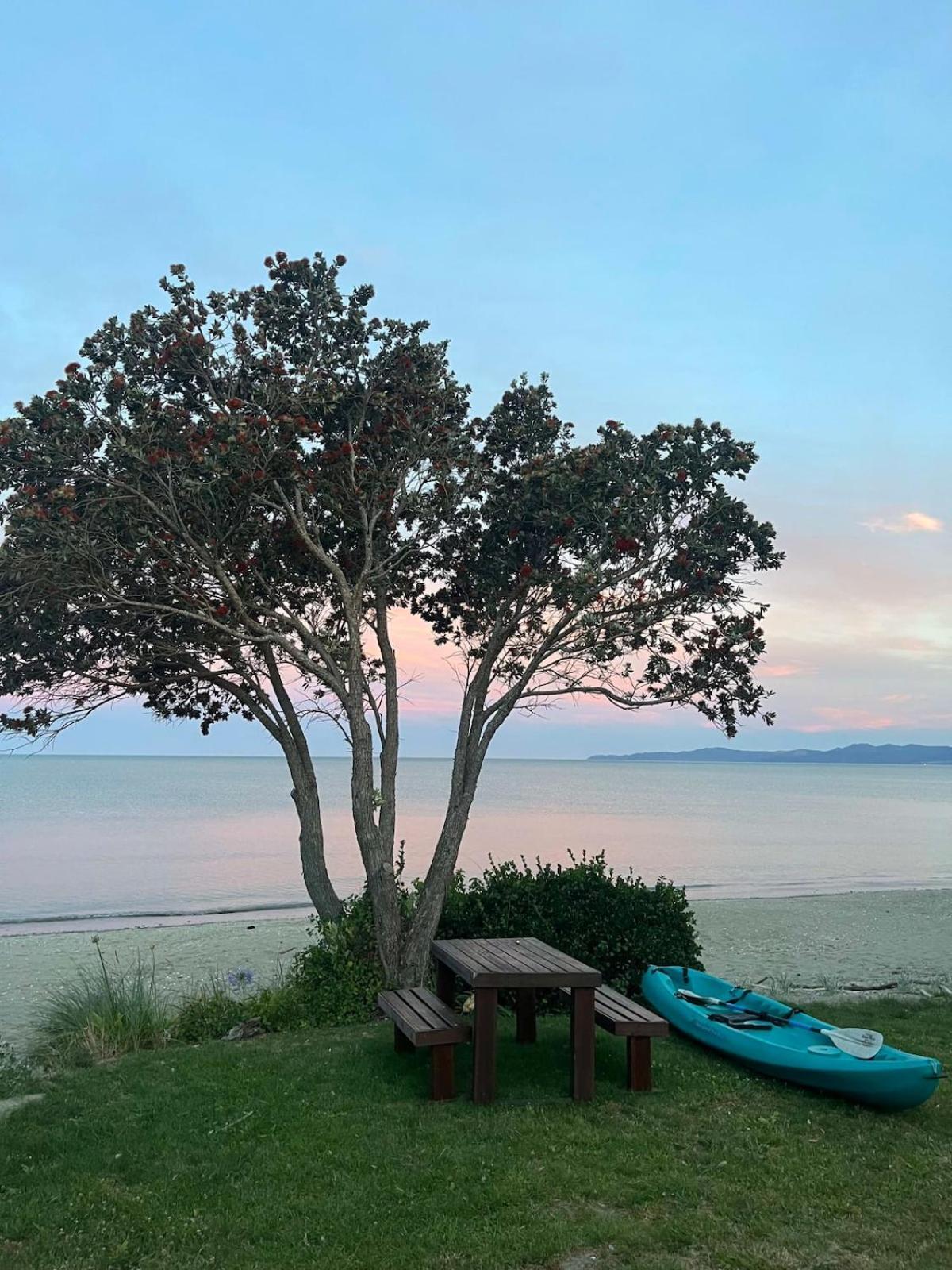 Beachfront Bliss - Your Seaside Retreat